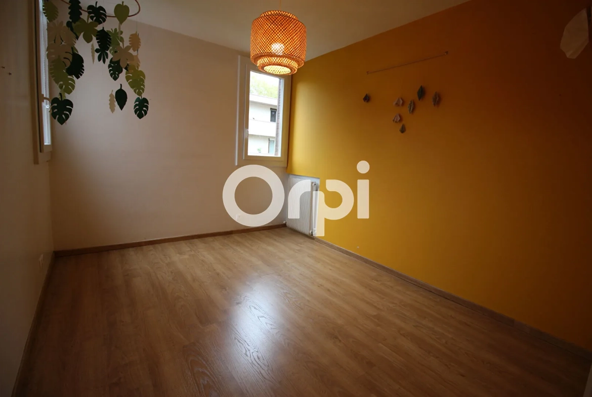 Appartement 4 pièces rénové à Pau - Résidence de France, 84,84 m² 