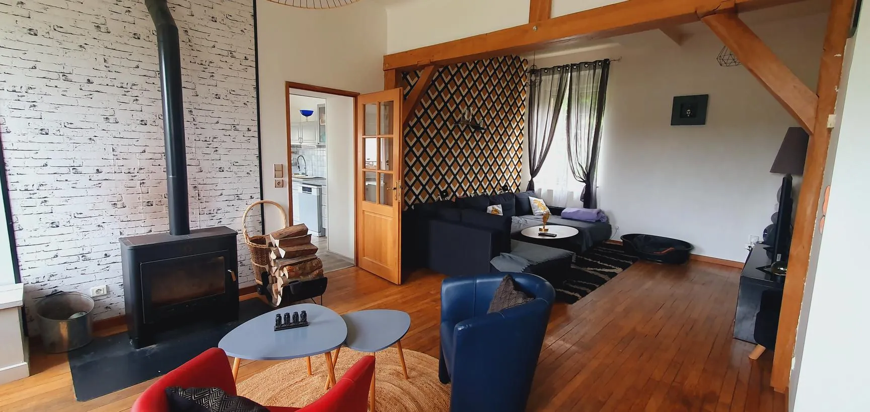 Belle maison rénovée avec 4 chambres, jardin de 800 m², garage et cave à Laveline-Devant-Bruyères 