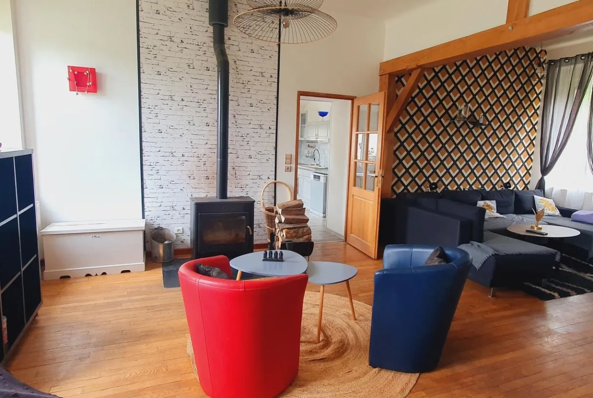 Belle maison rénovée avec 4 chambres, jardin de 800 m², garage et cave à Laveline-Devant-Bruyères 