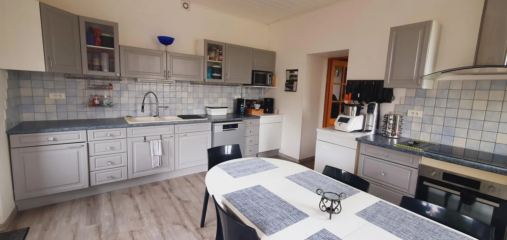 Belle maison rénovée avec 4 chambres, jardin de 800 m², garage et cave à Laveline-Devant-Bruyères 
