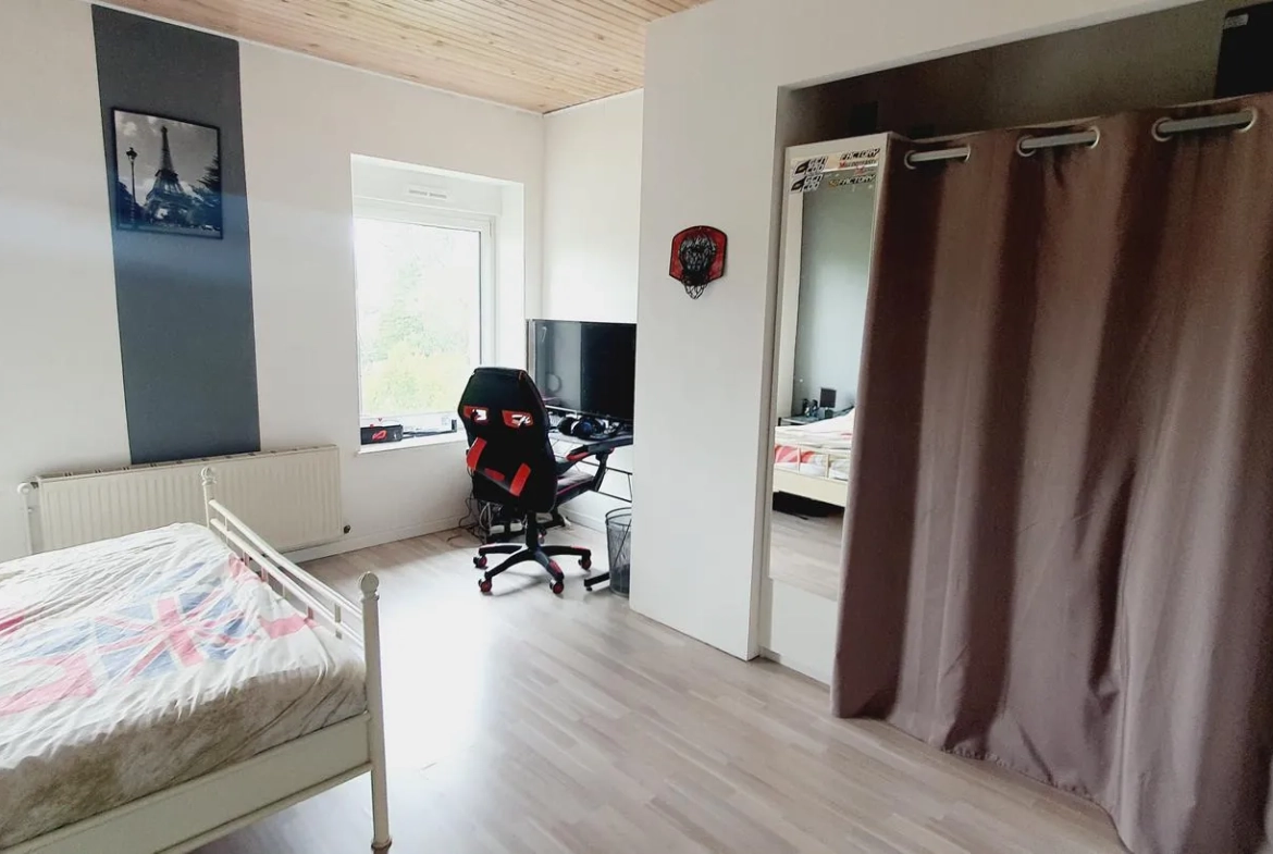 Belle maison rénovée avec 4 chambres, jardin de 800 m², garage et cave à Laveline-Devant-Bruyères 