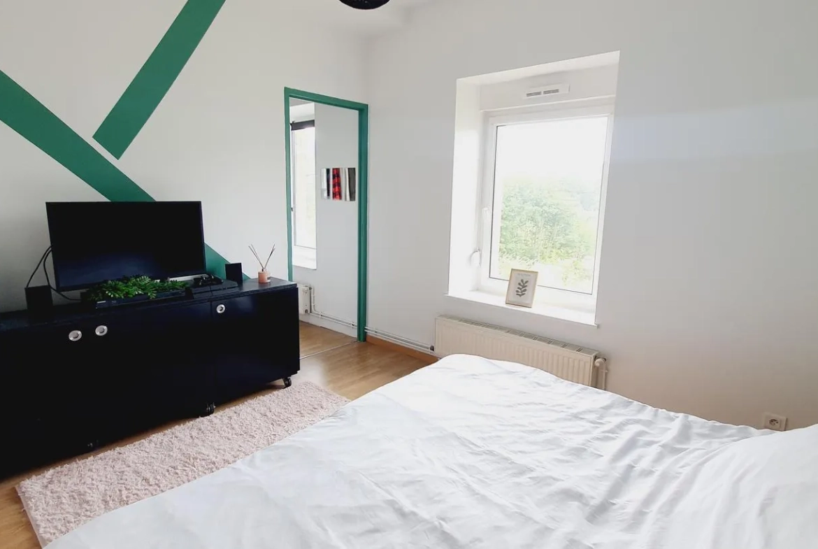 Belle maison rénovée avec 4 chambres, jardin de 800 m², garage et cave à Laveline-Devant-Bruyères 