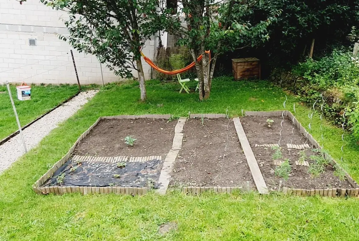 Belle maison rénovée avec 4 chambres, jardin de 800 m², garage et cave à Laveline-Devant-Bruyères 