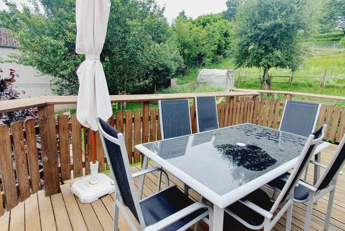 Belle maison rénovée avec 4 chambres, jardin de 800 m², garage et cave à Laveline-Devant-Bruyères 