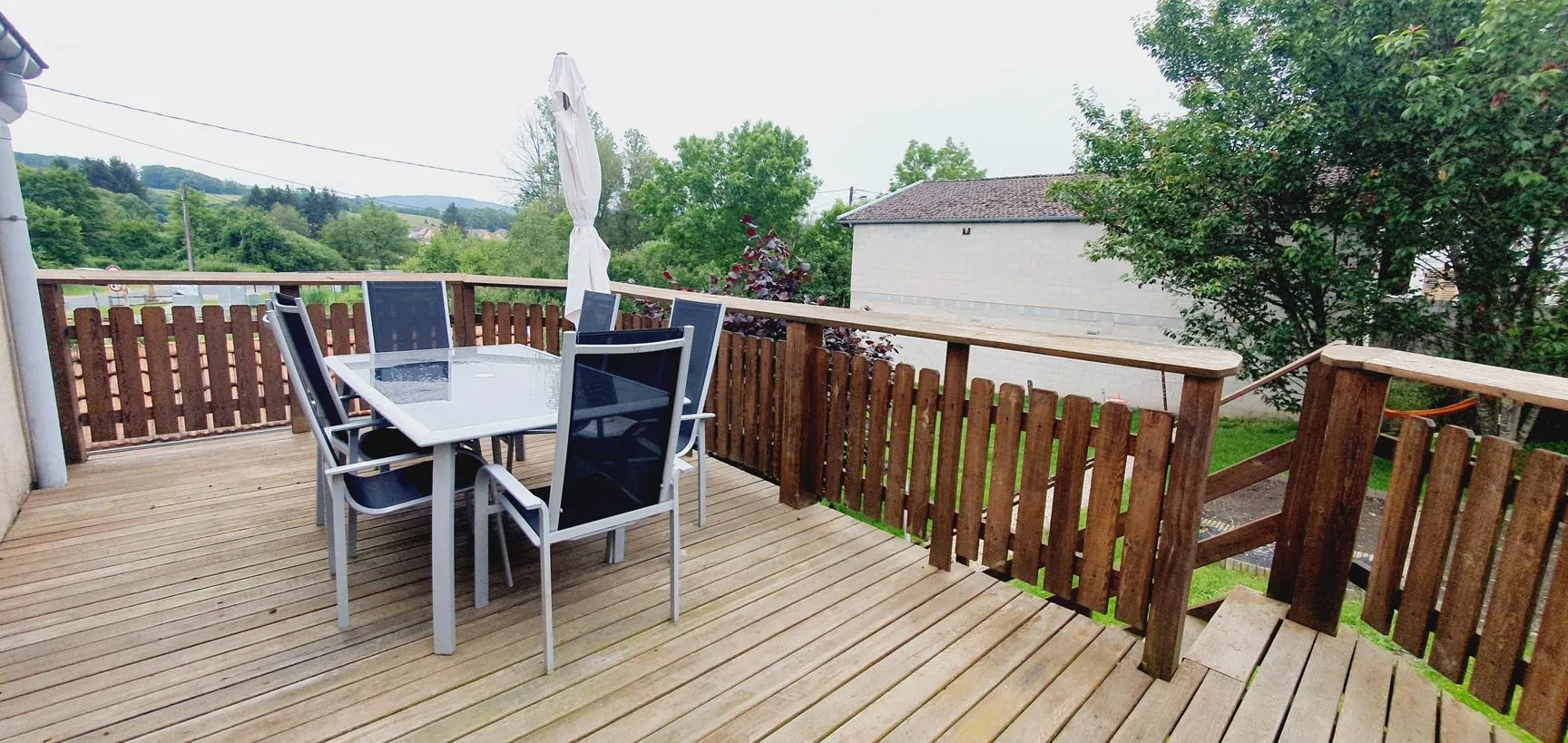 Belle maison rénovée avec 4 chambres, jardin de 800 m², garage et cave à Laveline-Devant-Bruyères 