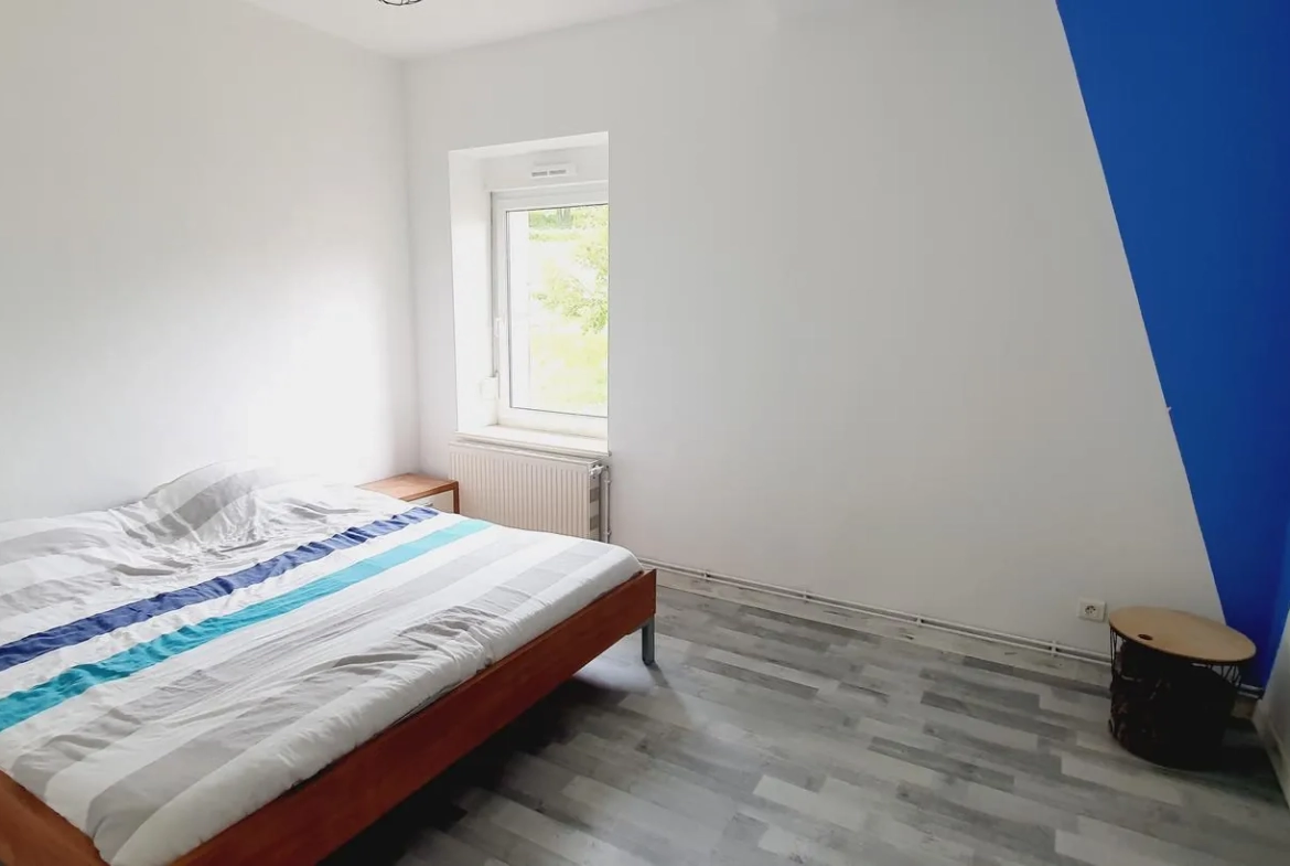 Belle maison rénovée avec 4 chambres, jardin de 800 m², garage et cave à Laveline-Devant-Bruyères 