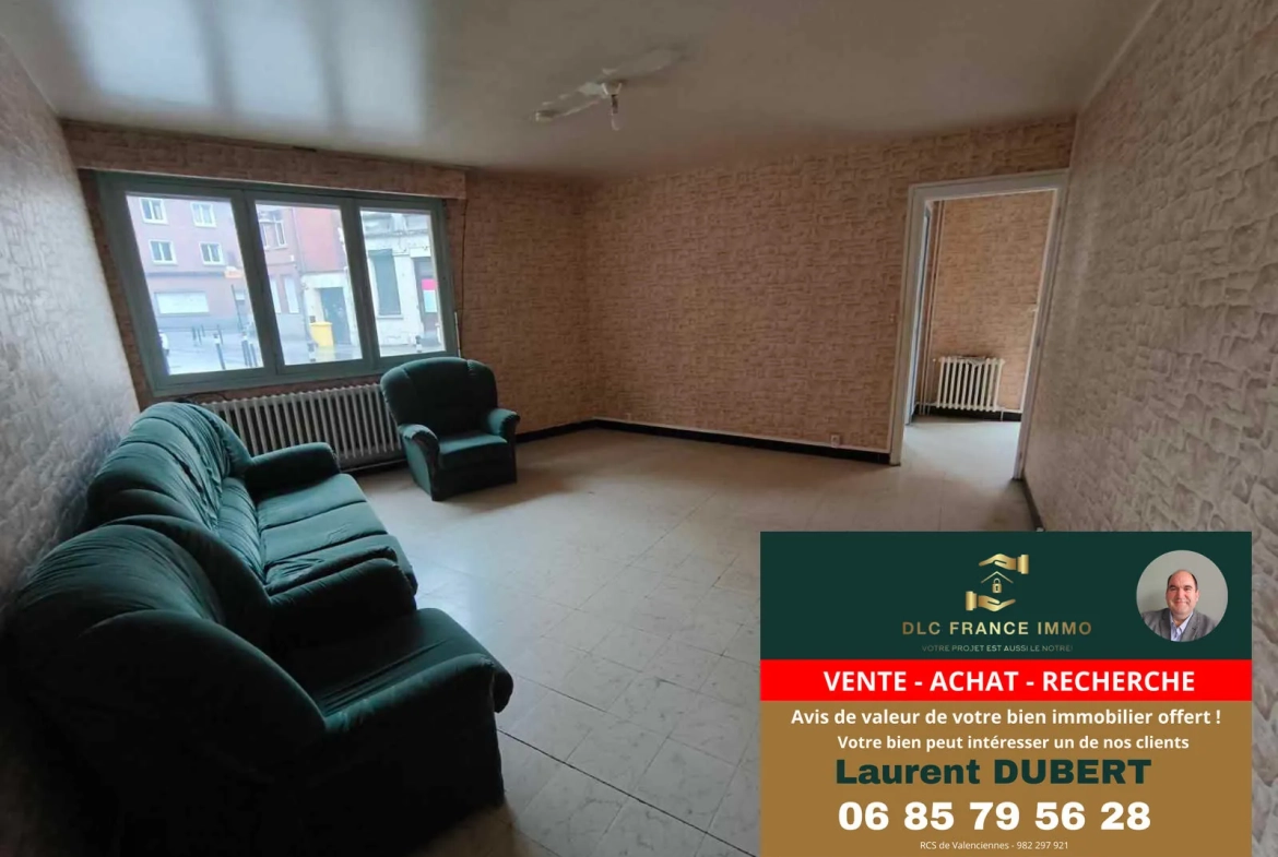 Local commercial avec parking et accès privé, centre de Valenciennes 