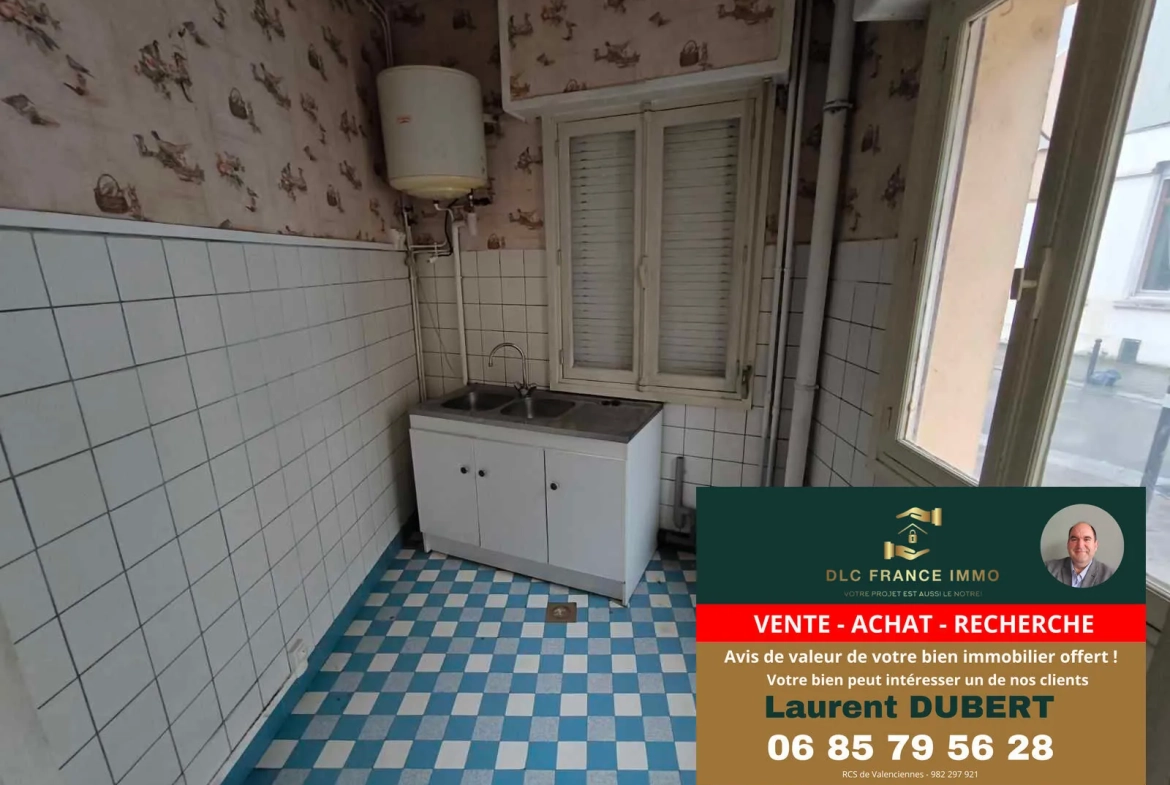 Local commercial avec parking et accès privé, centre de Valenciennes 