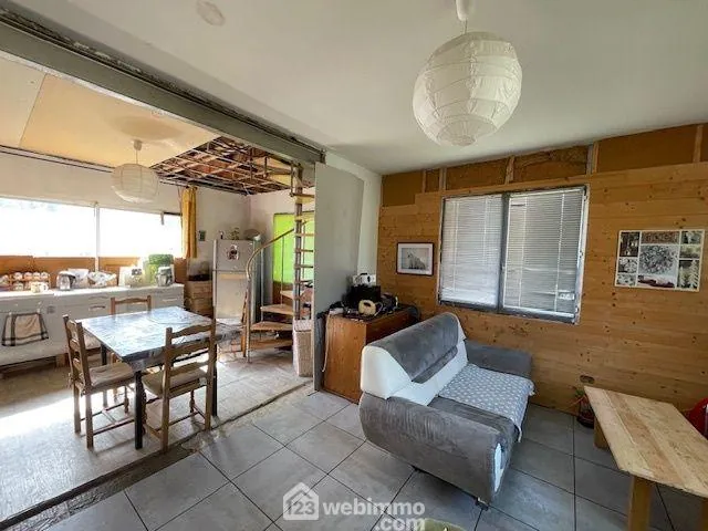 Maison à rénover de 87 m² à Beaurains-lès-Noyon - Opportunité à petit prix 