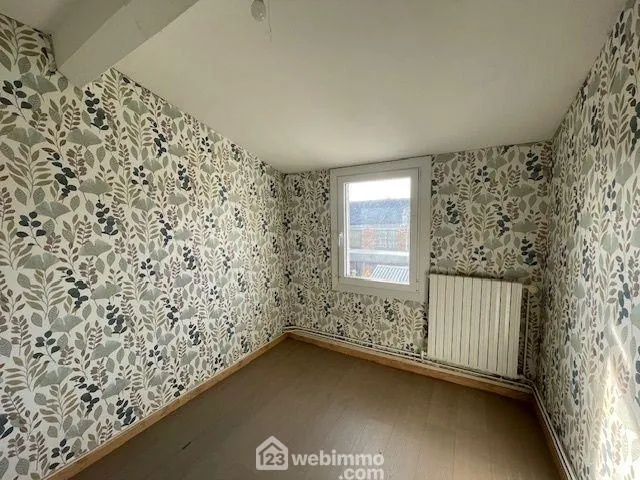 Maison à rénover de 87 m² à Beaurains-lès-Noyon - Opportunité à petit prix 
