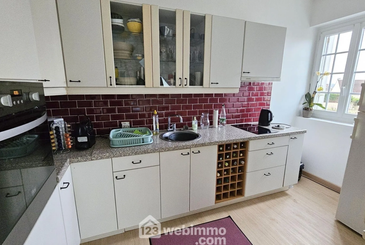 Charmant appartement rénové de 58 m² à Fontainebleau avec parking et cave 