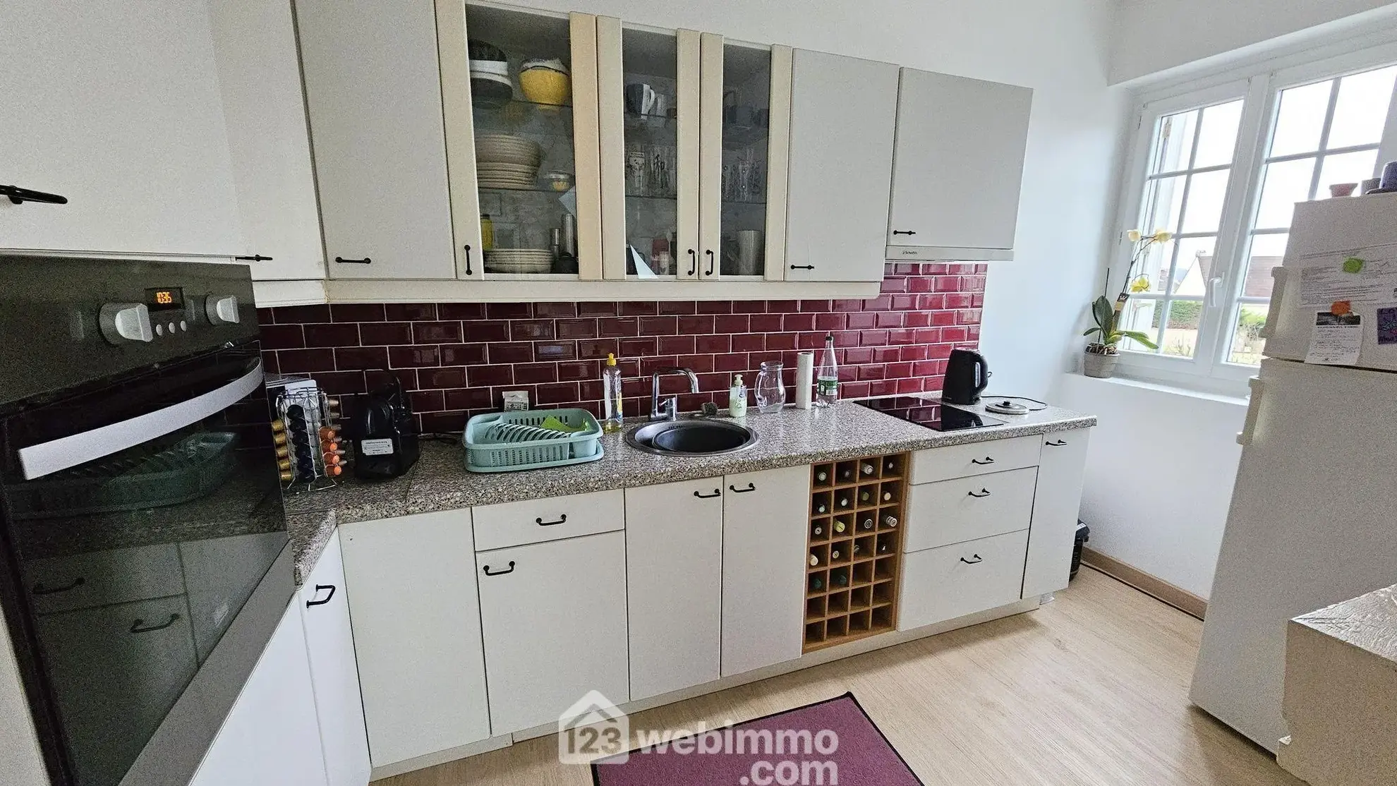 Charmant appartement rénové de 58 m² à Fontainebleau avec parking et cave 