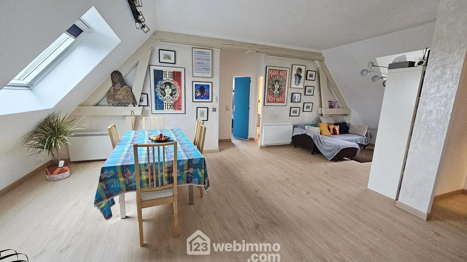 Charmant appartement rénové de 58 m² à Fontainebleau avec parking et cave 