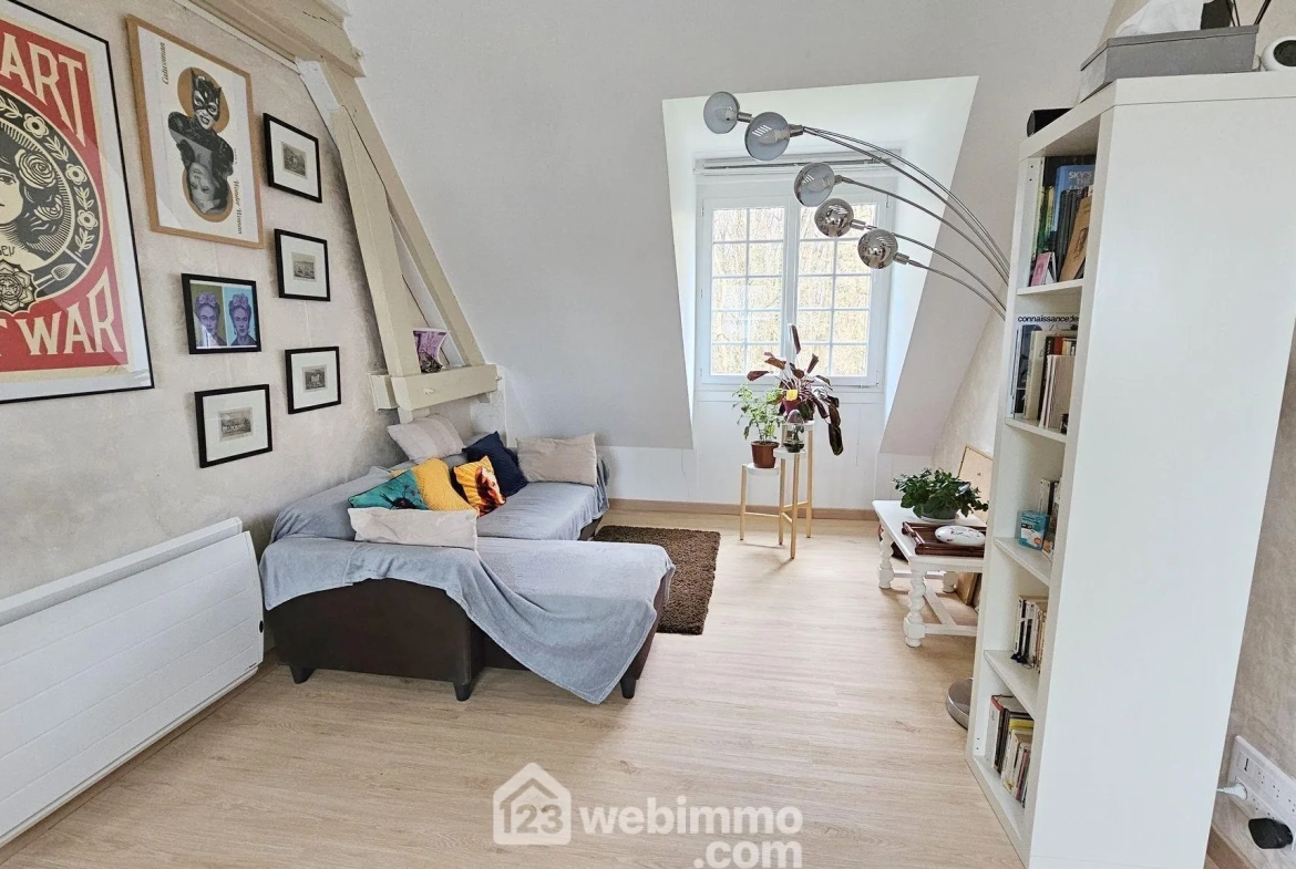 Charmant appartement rénové de 58 m² à Fontainebleau avec parking et cave 