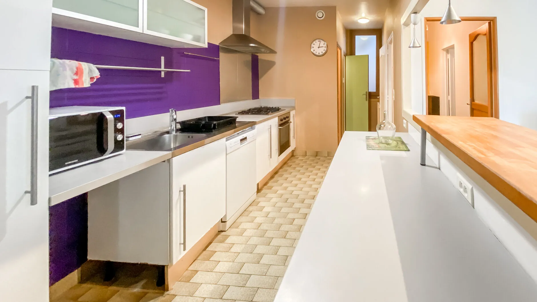 Appartement T3/4 à Bayonne avec cave et parking, proche centre-ville 