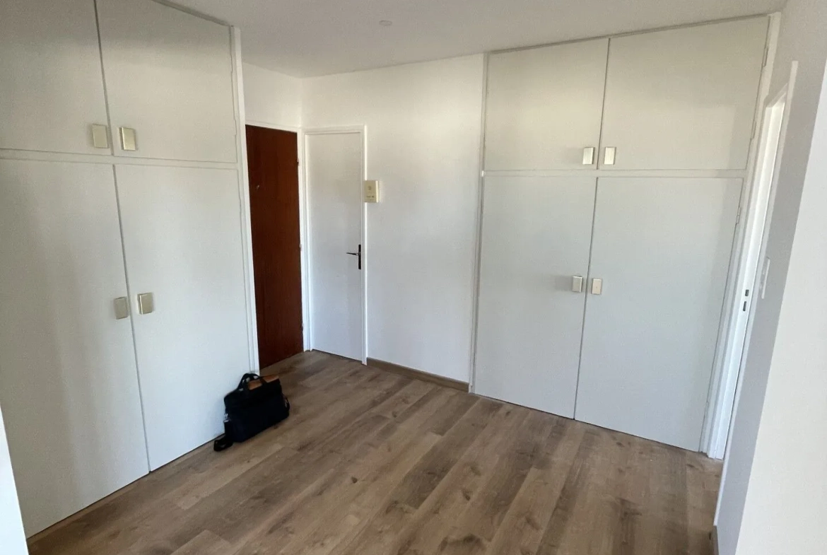 Appartement T3 rénové avec vue sur le Lac d'Allier à Vichy 
