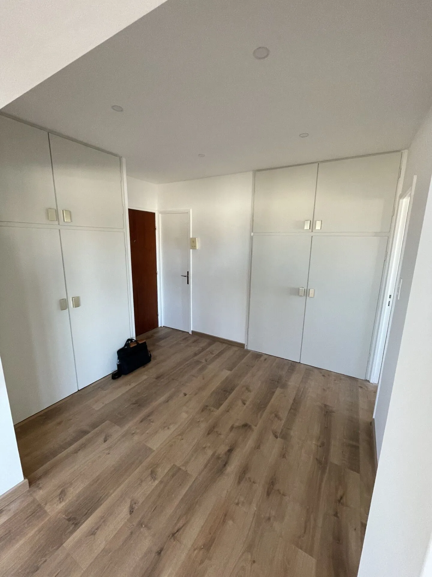 Appartement T3 rénové avec vue sur le Lac d'Allier à Vichy 