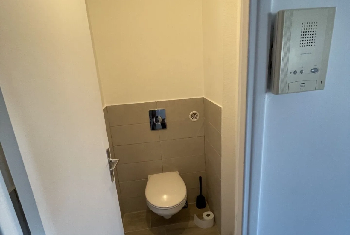 Appartement T3 rénové avec vue sur le Lac d'Allier à Vichy 
