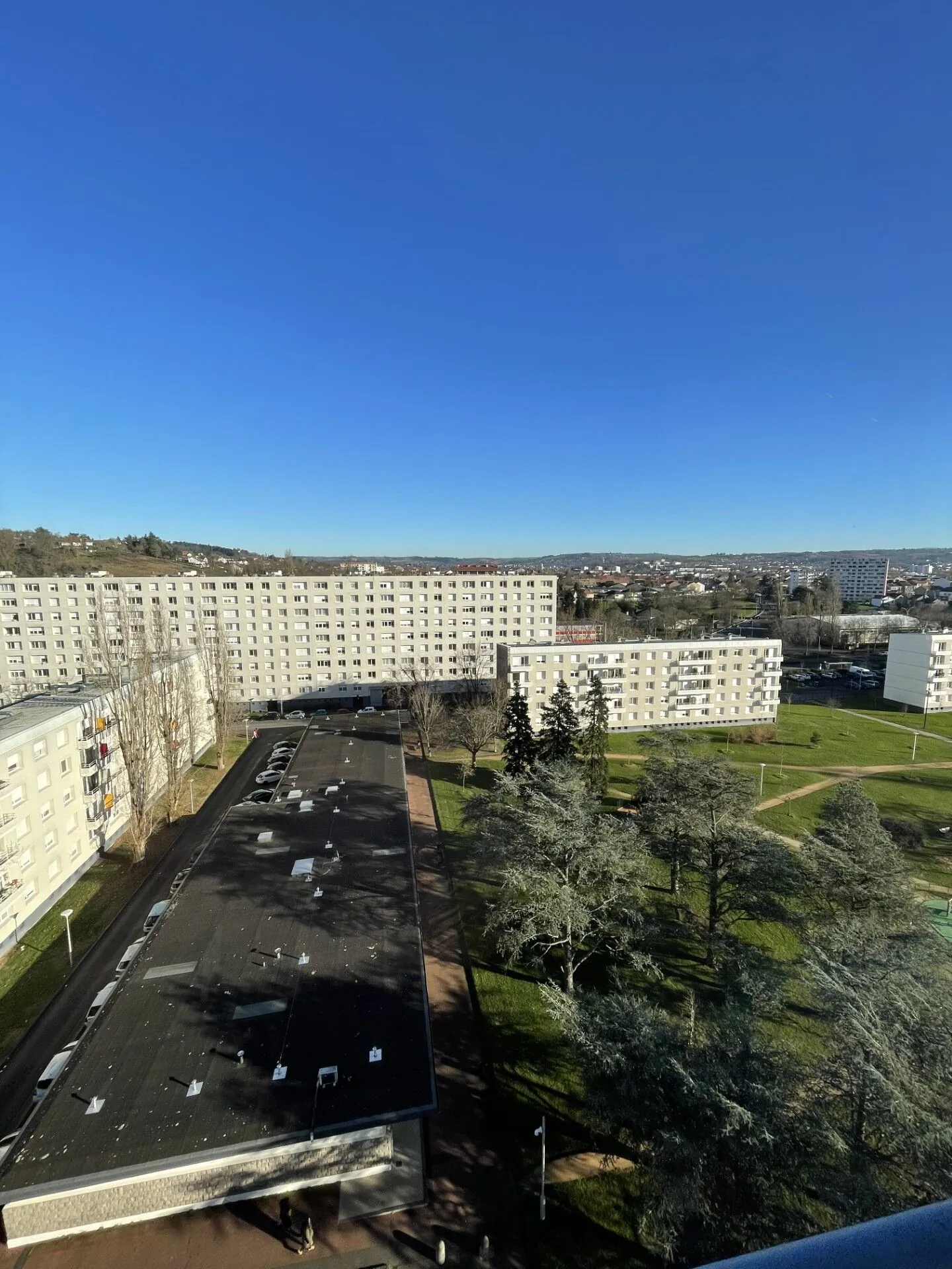Appartement T3 rénové avec vue sur le Lac d'Allier à Vichy 