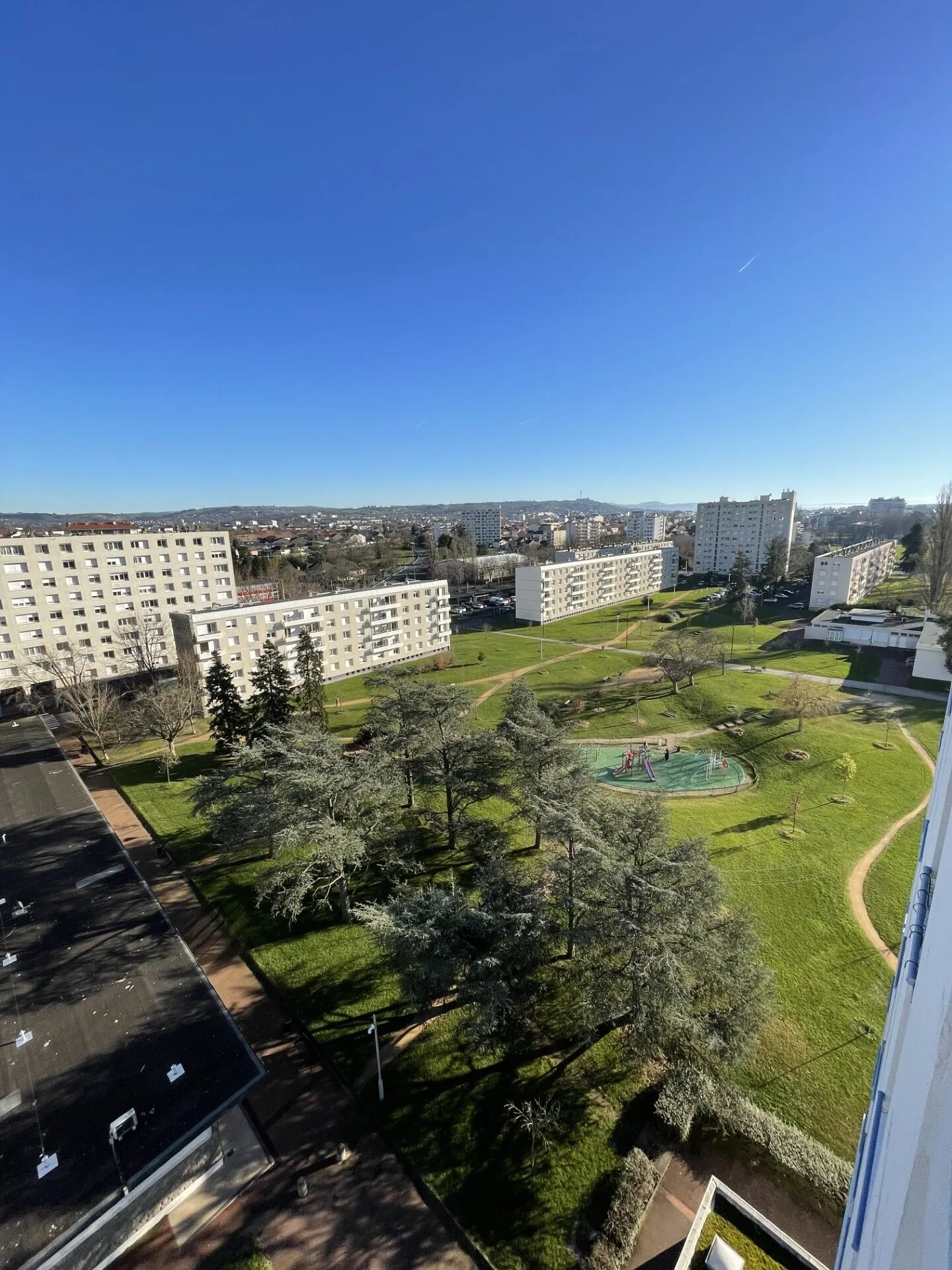 Appartement T3 rénové avec vue sur le Lac d'Allier à Vichy 
