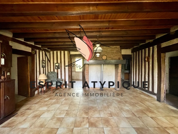 Maison authentique à rénover avec grand airial en Landes à Solférino