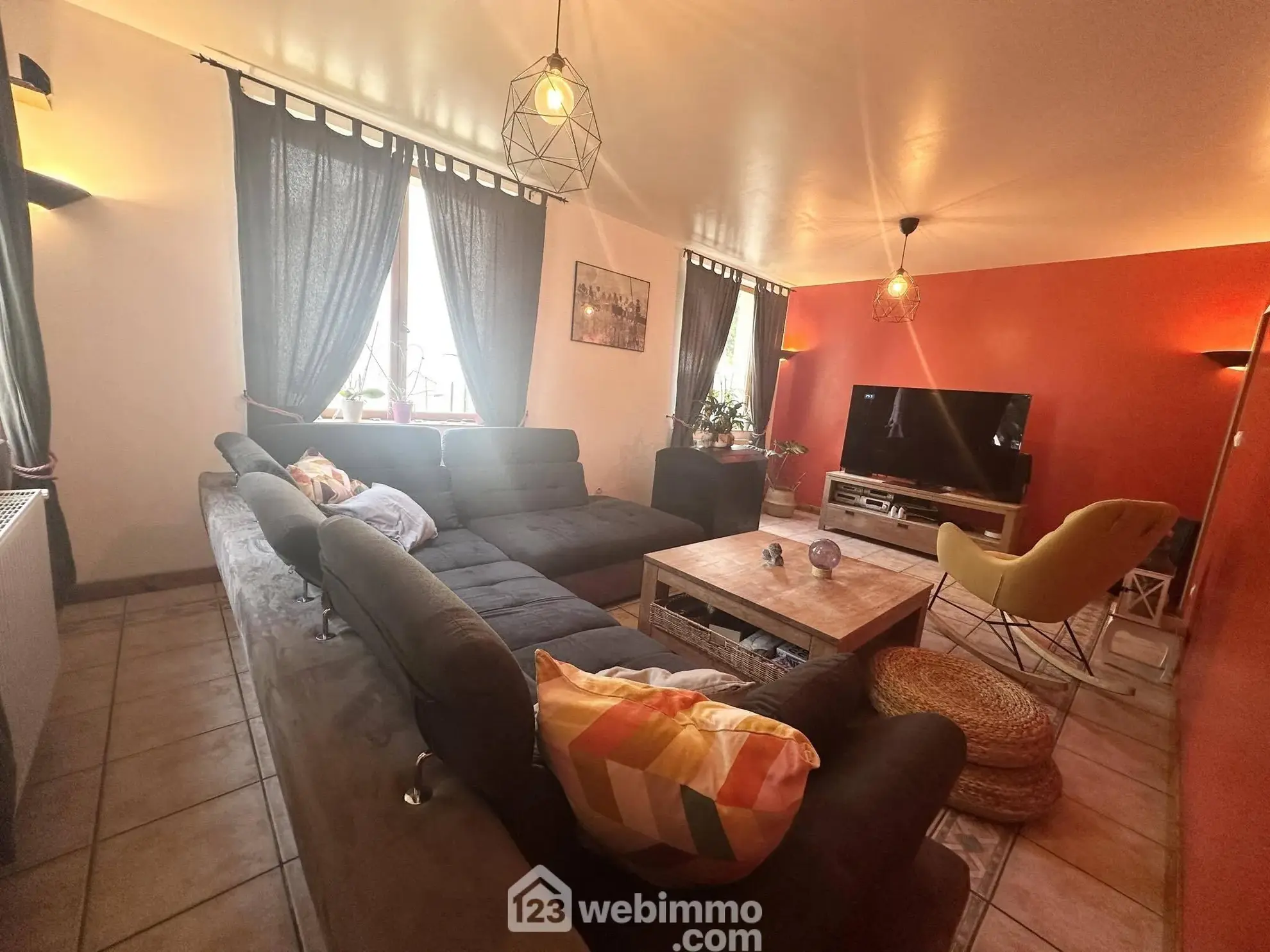 Magnifique maison de 176 m² à Pinon avec garage, cave et terrain clos 