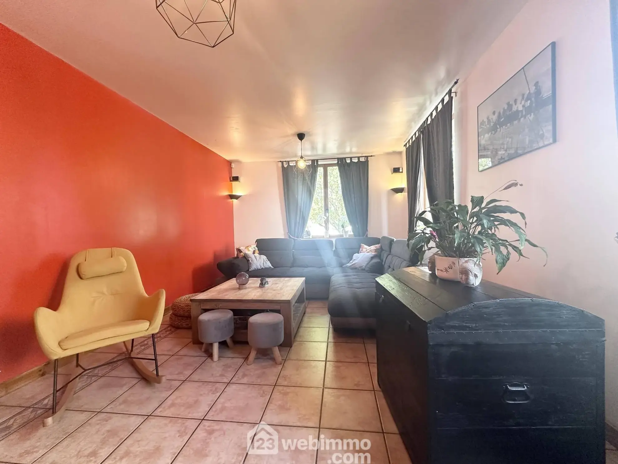Magnifique maison de 176 m² à Pinon avec garage, cave et terrain clos 