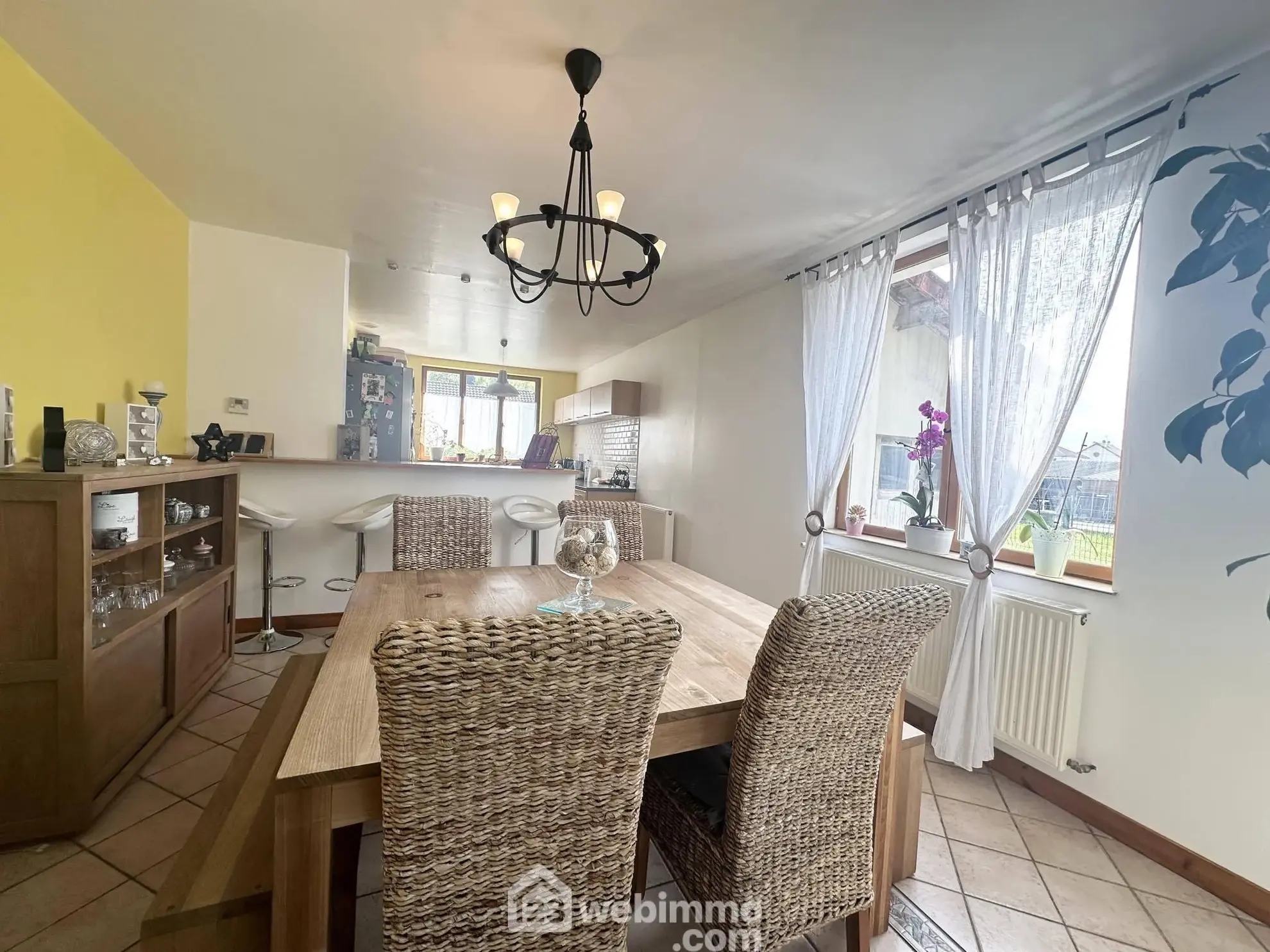 Magnifique maison de 176 m² à Pinon avec garage, cave et terrain clos 