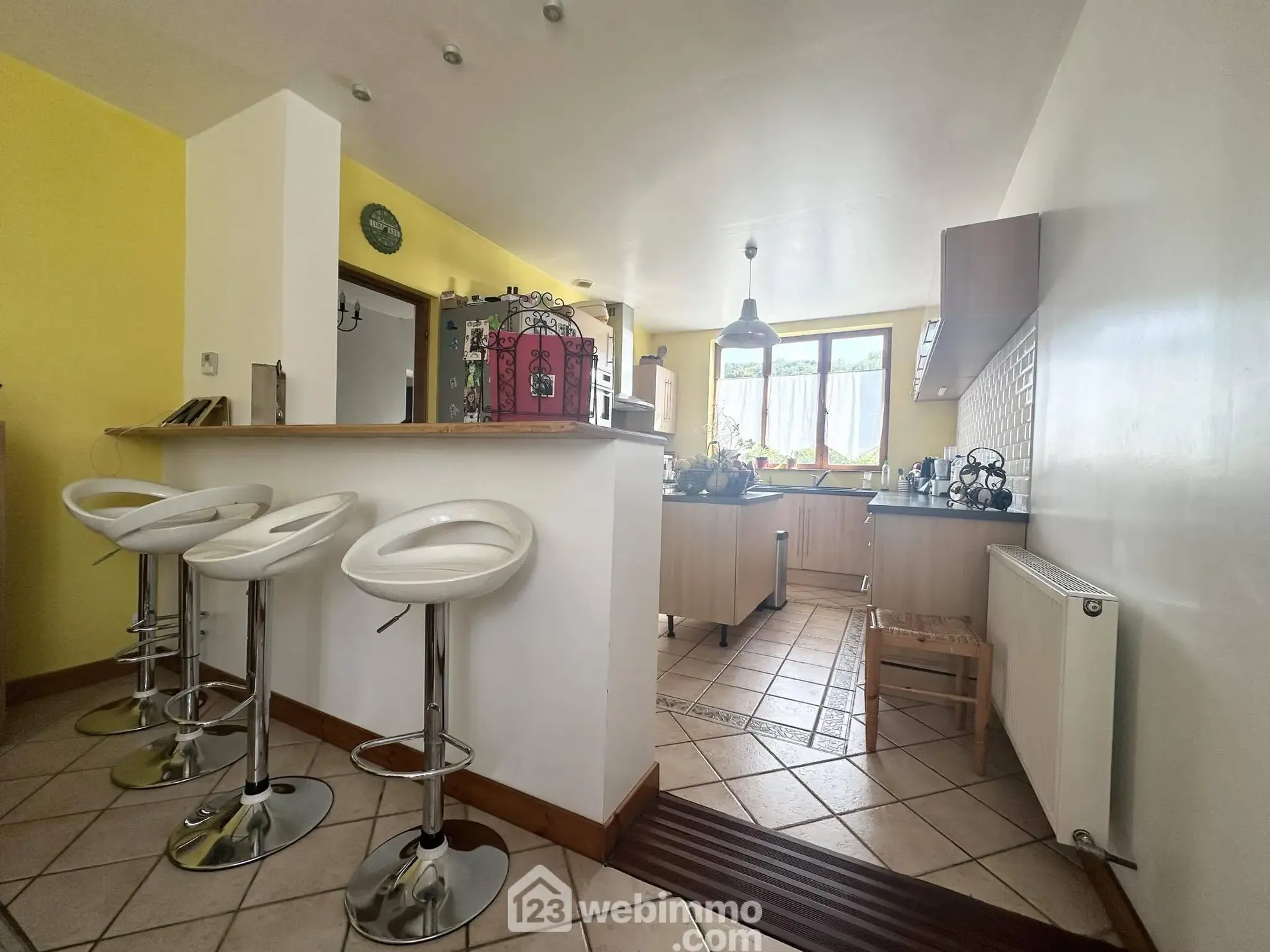 Magnifique maison de 176 m² à Pinon avec garage, cave et terrain clos 