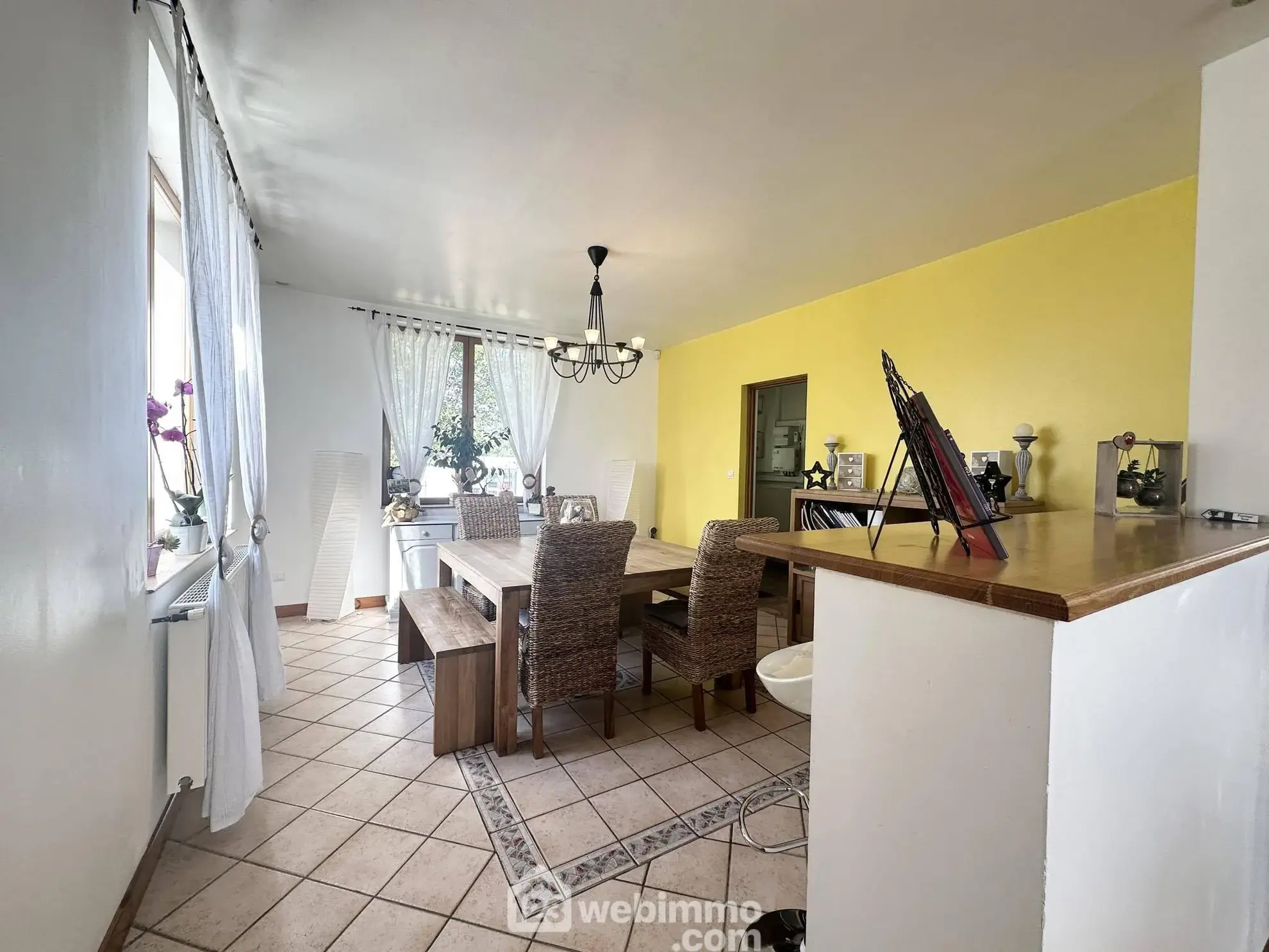 Magnifique maison de 176 m² à Pinon avec garage, cave et terrain clos 