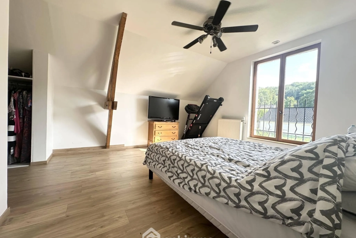Magnifique maison de 176 m² à Pinon avec garage, cave et terrain clos 