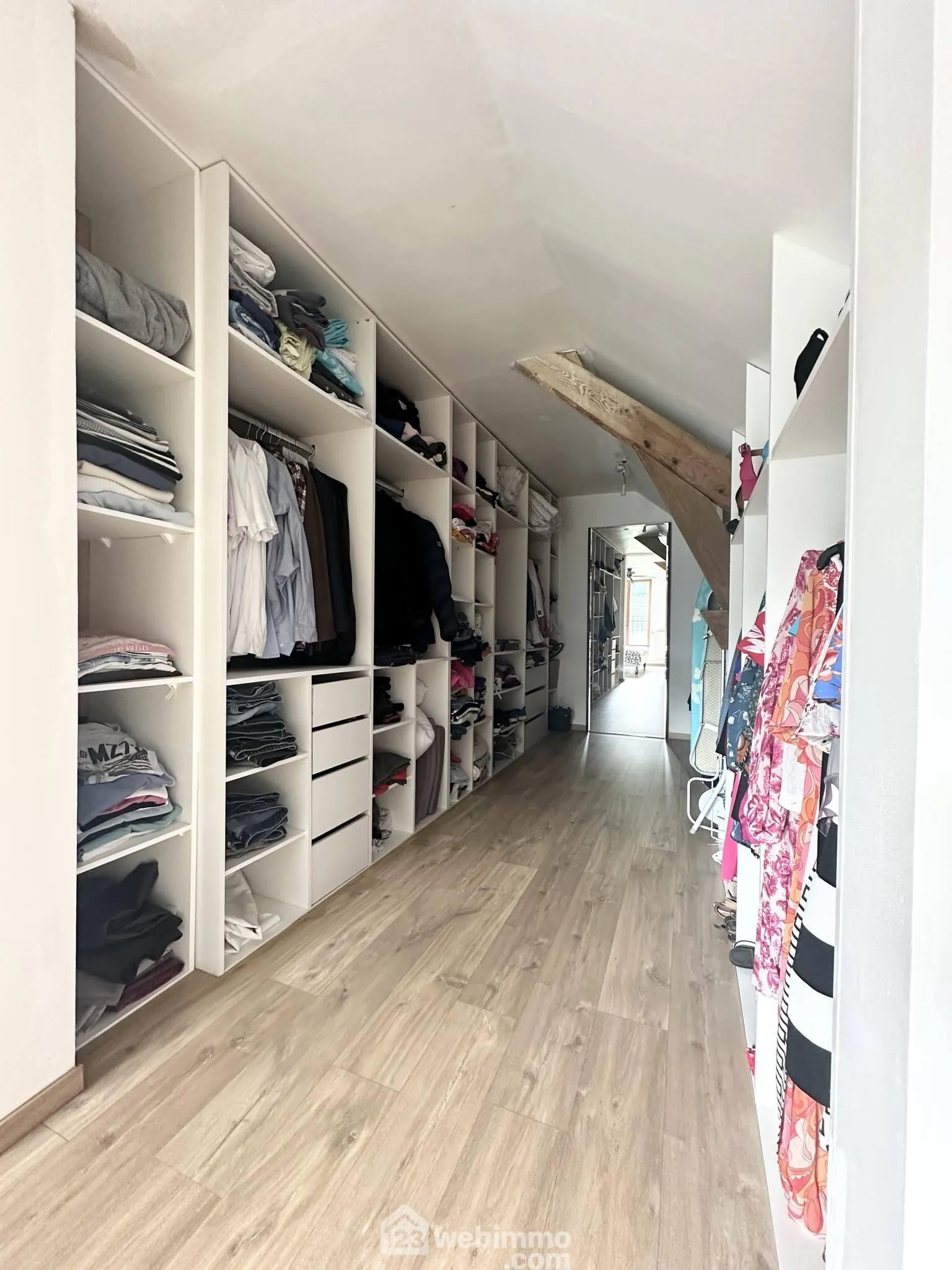 Magnifique maison de 176 m² à Pinon avec garage, cave et terrain clos 