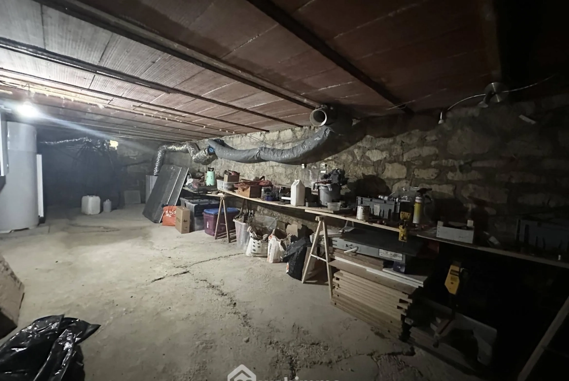 Magnifique maison de 176 m² à Pinon avec garage, cave et terrain clos 
