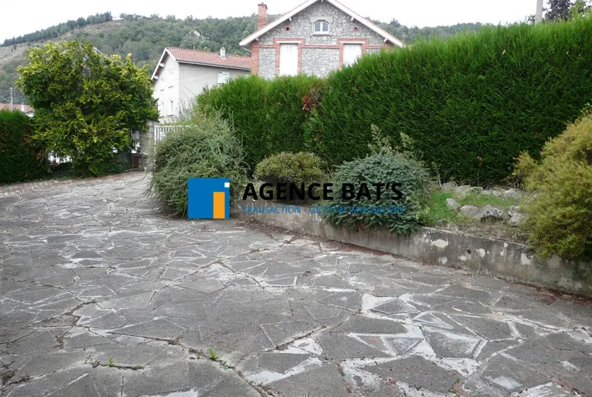 Belle maison de 153 m² à Unieux avec jardin et garage - Secteur calme 
