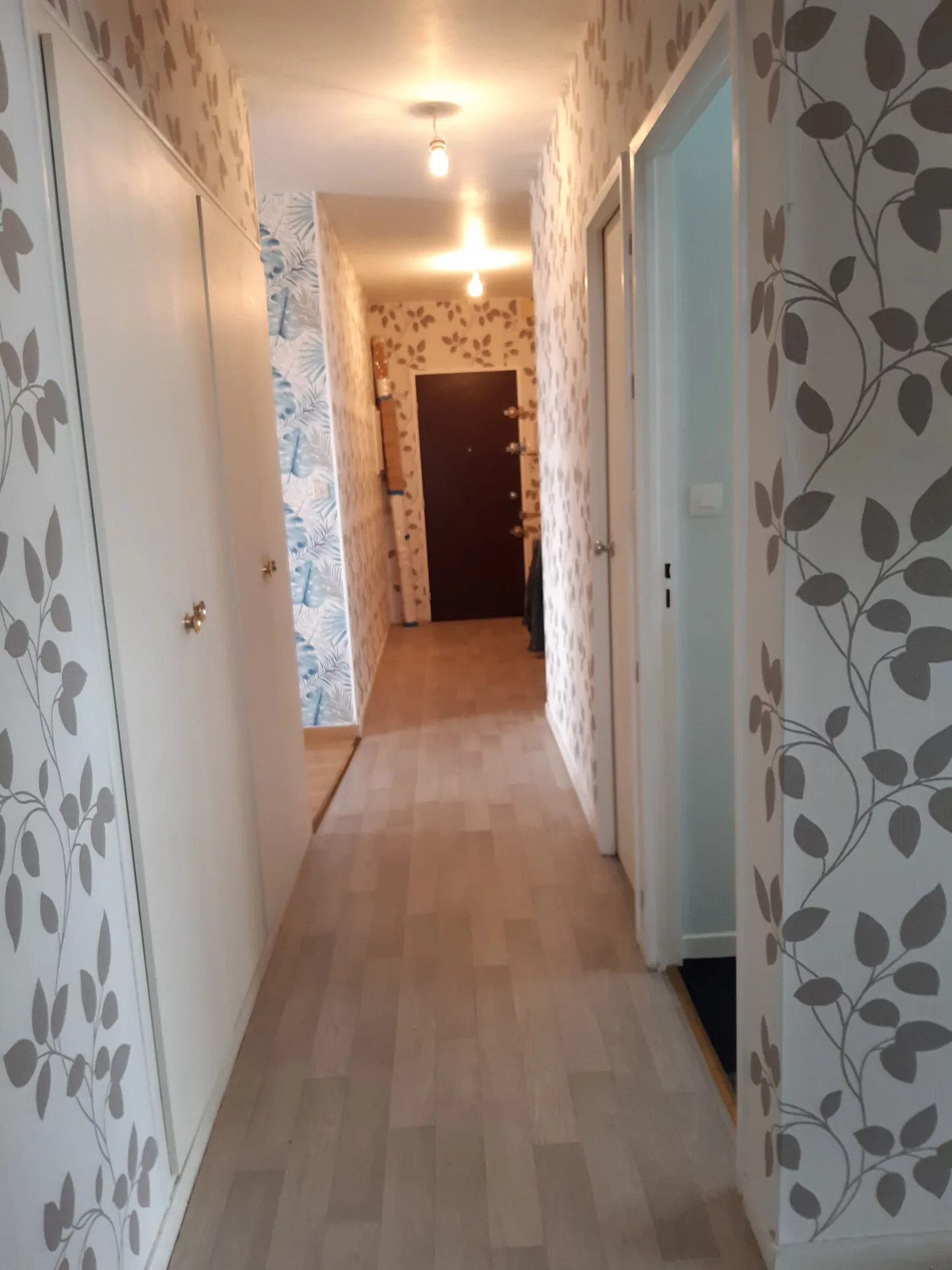 Appartement T3 rénové avec balcon et parking à Romorantin-Lanthenay 