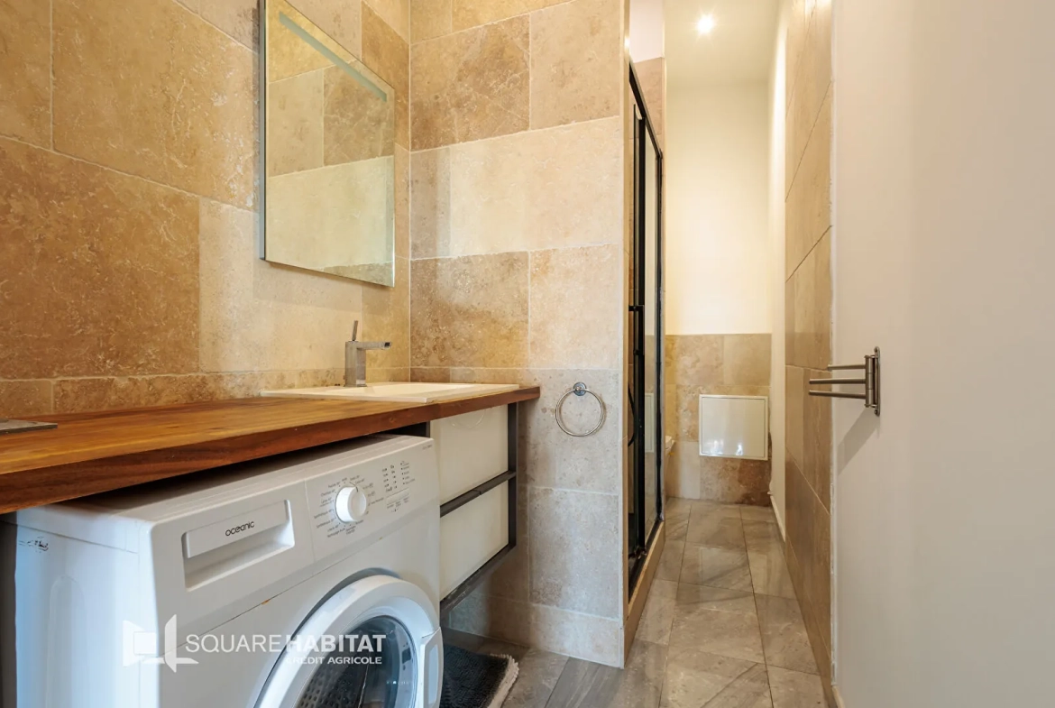 Appartement 2 pièces rénové de 41 m² à Marseille dans le 16ème arrondissement 
