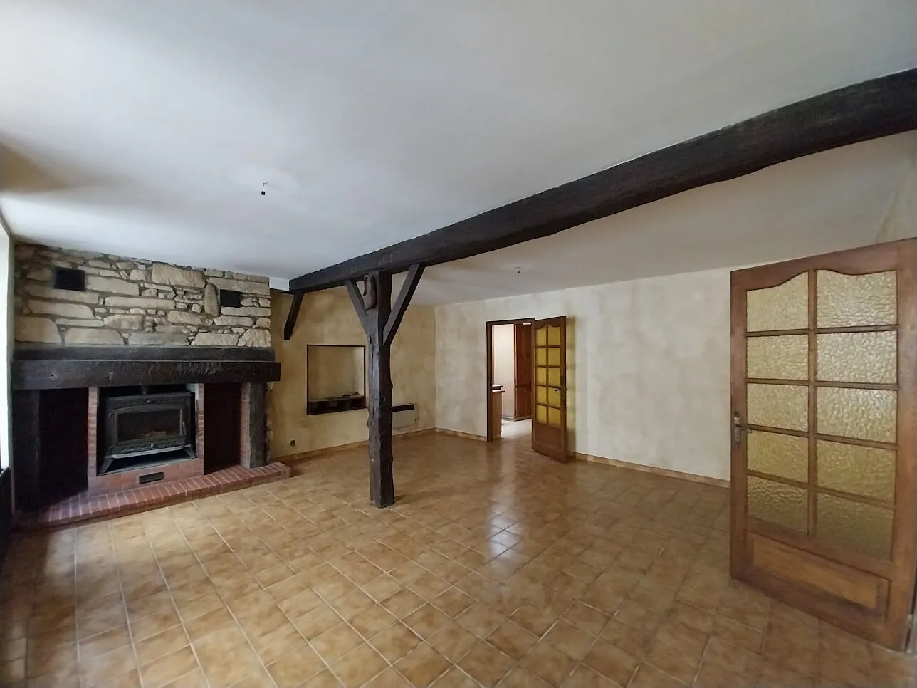 Achat maison de ville à Nay - 115 m² avec potentiel de rénovation 