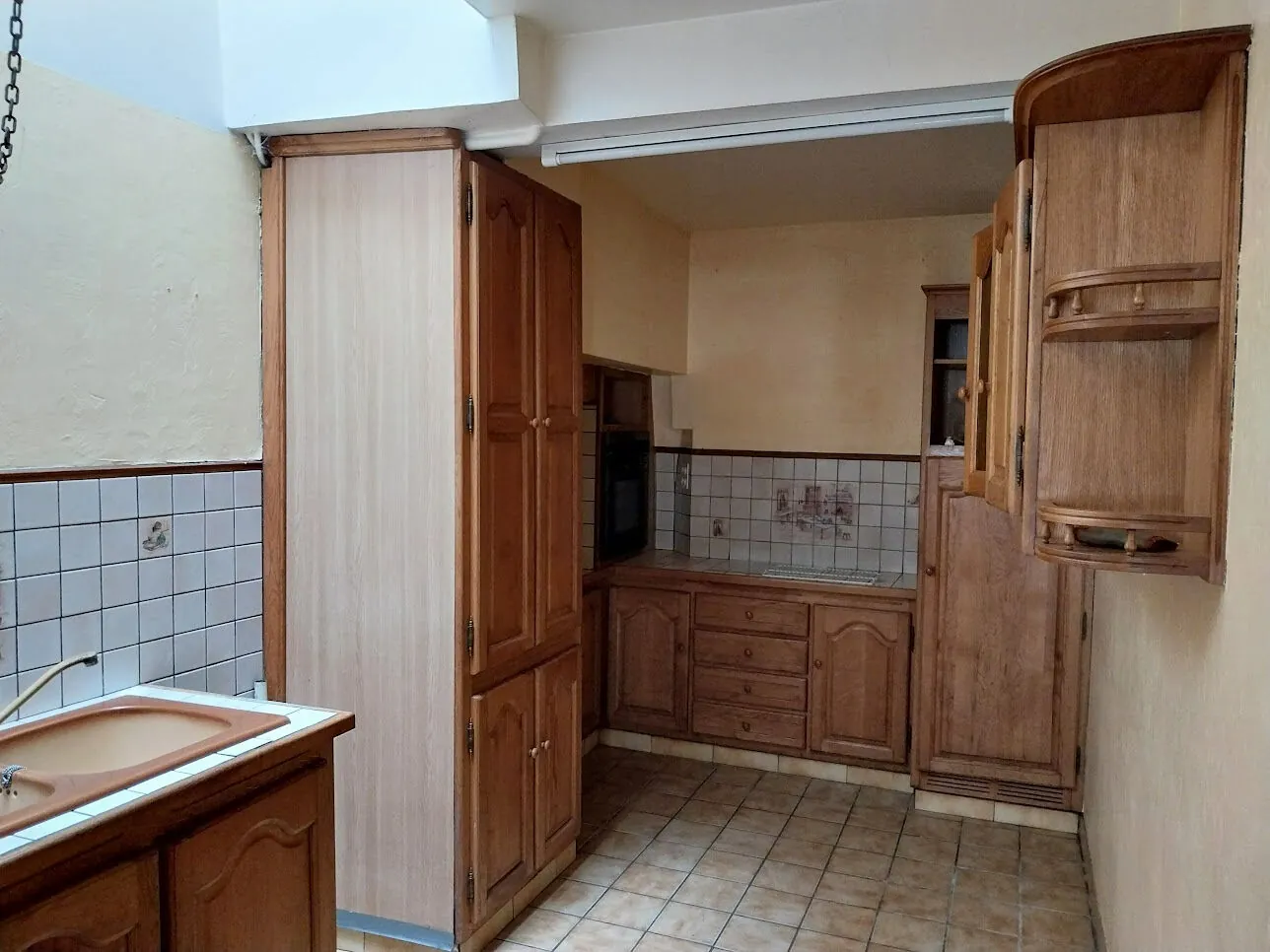 Achat maison de ville à Nay - 115 m² avec potentiel de rénovation 