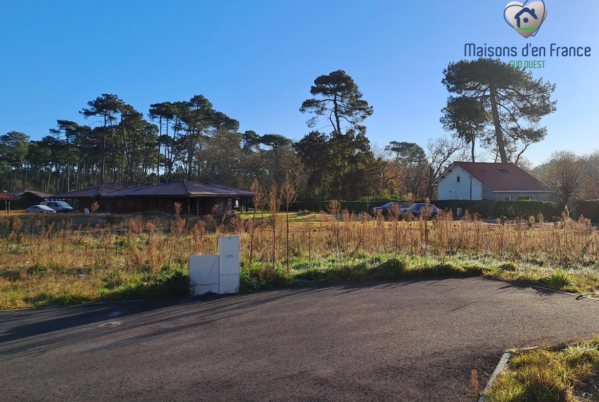 Terrain de 649 m² viabilisé à Pissos, proche Bordeaux et plages océanes 