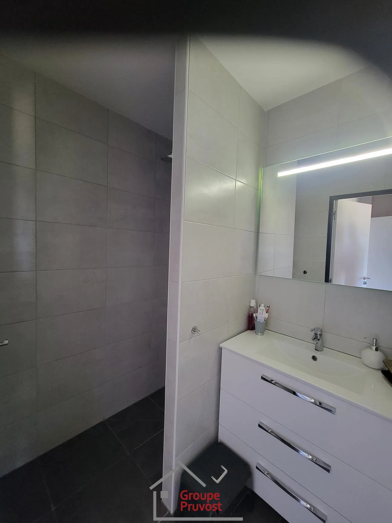 Belle maison familiale de 130m² à Iguérande avec garage et jardin arboré 