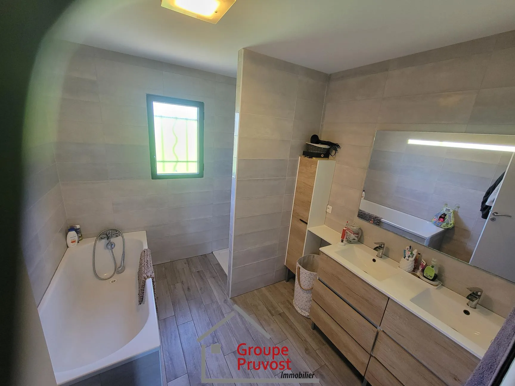 Belle maison familiale de 130m² à Iguérande avec garage et jardin arboré 