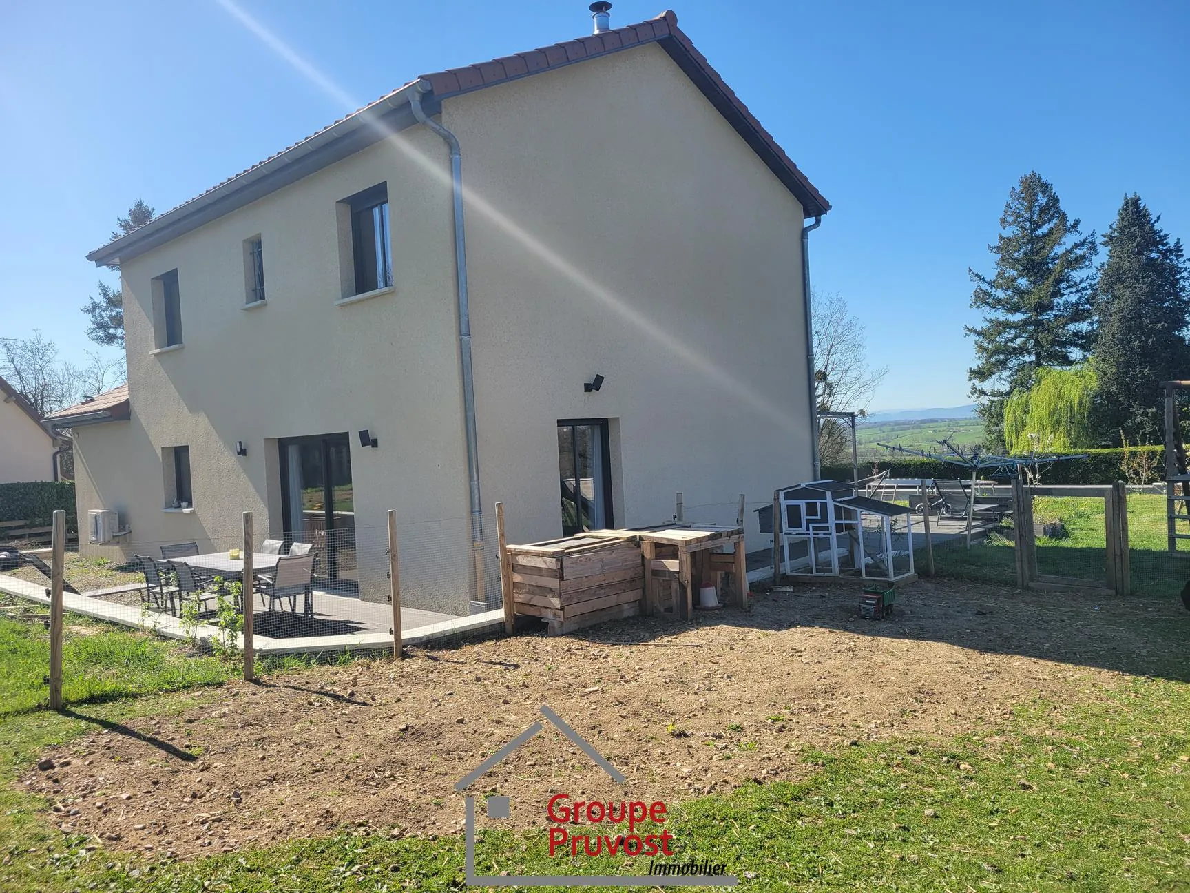 Belle maison familiale de 130m² à Iguérande avec garage et jardin arboré 