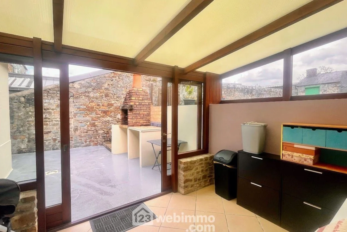 Maison rénovée avec jardin et garage à La Haye-du-Puits - 163m² 