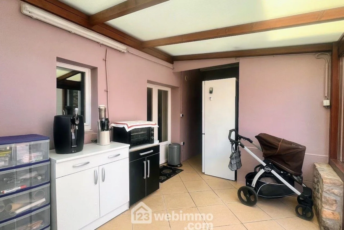 Maison rénovée avec jardin et garage à La Haye-du-Puits - 163m² 