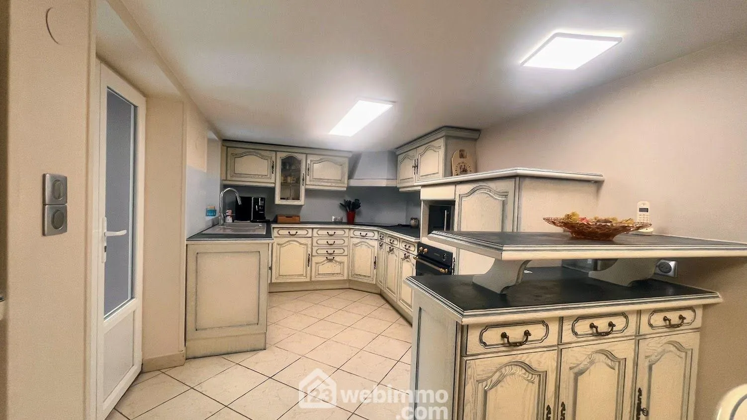 Maison rénovée avec jardin et garage à La Haye-du-Puits - 163m² 