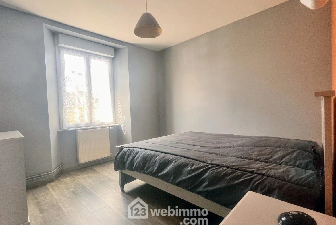 Maison rénovée avec jardin et garage à La Haye-du-Puits - 163m² 