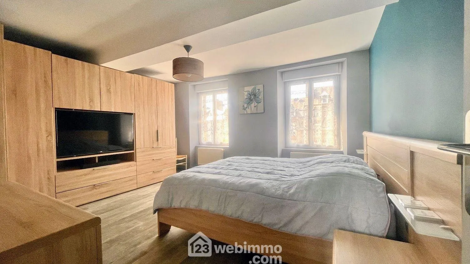 Maison rénovée avec jardin et garage à La Haye-du-Puits - 163m² 