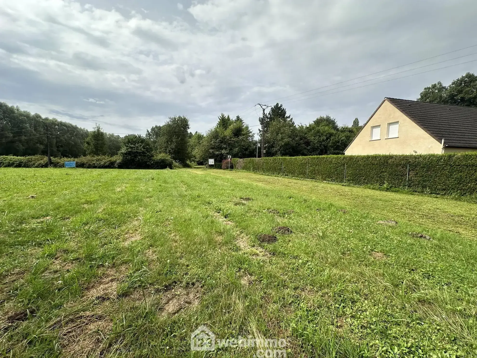 Terrain à bâtir de 935 m² à Merlieux-et-Fouquerolles, idéal pour votre projet immobilier 