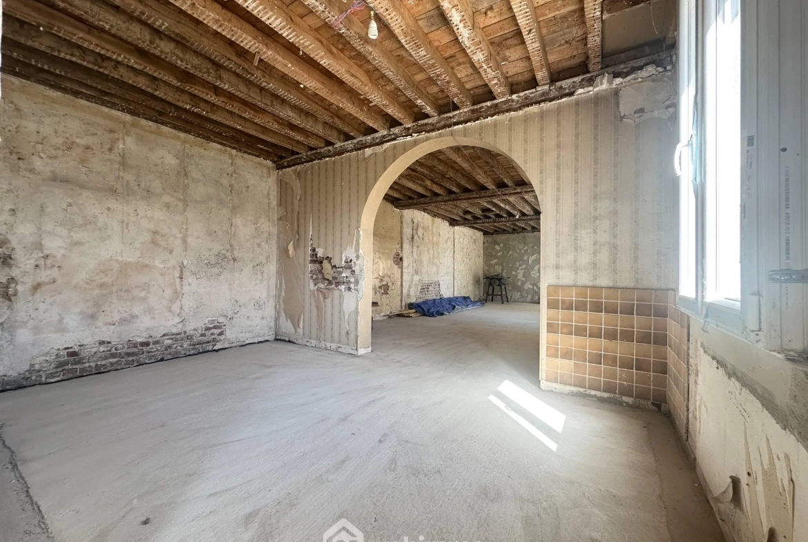 Maison à Rénover de 135 m² à Athies-sous-Laon avec Grand Potentiel 