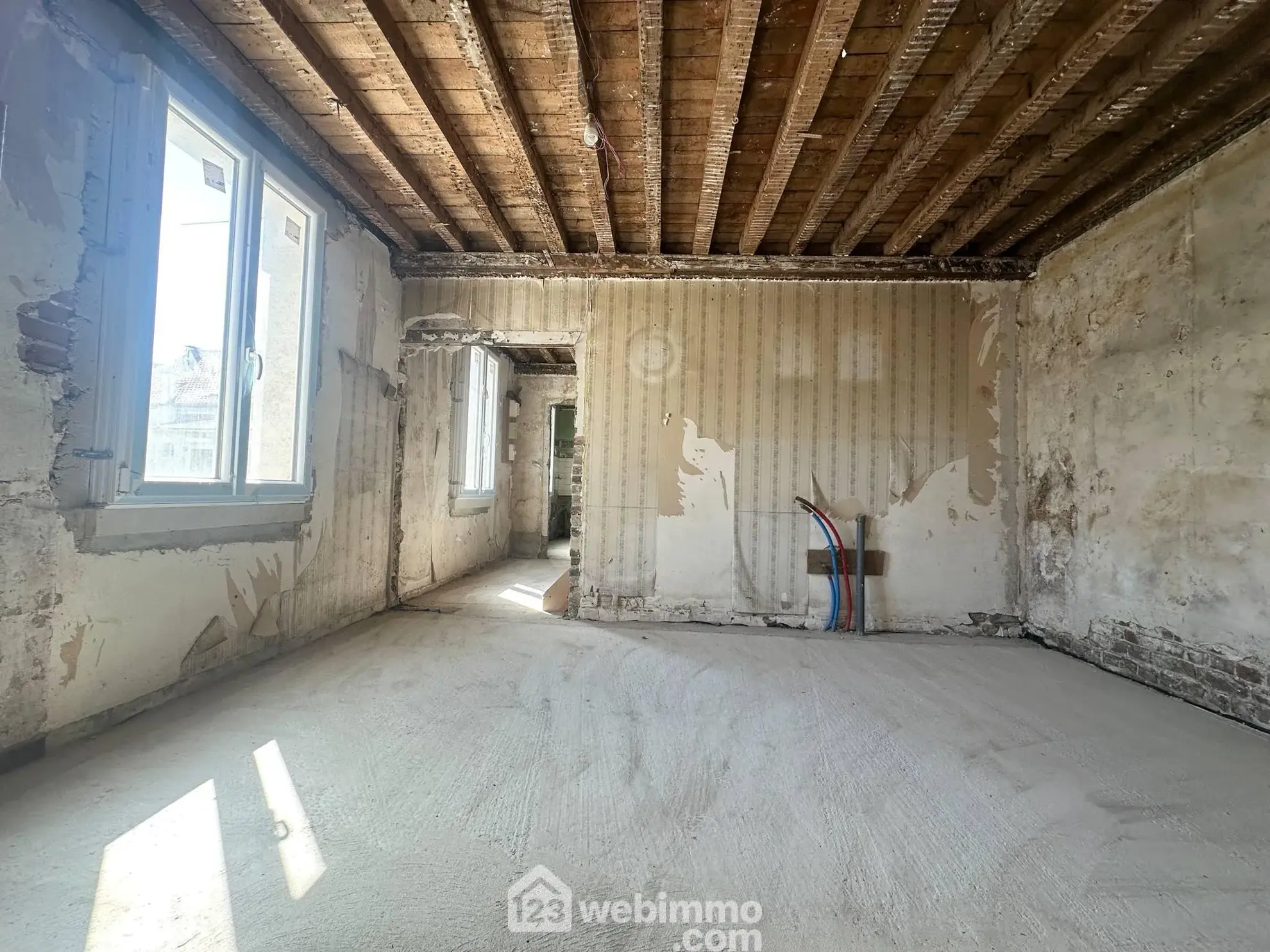 Maison à Rénover de 135 m² à Athies-sous-Laon avec Grand Potentiel 